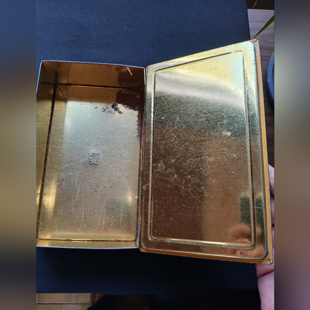 Vintage Louis Sherry Chocolate Tin - Picture 9 of 10